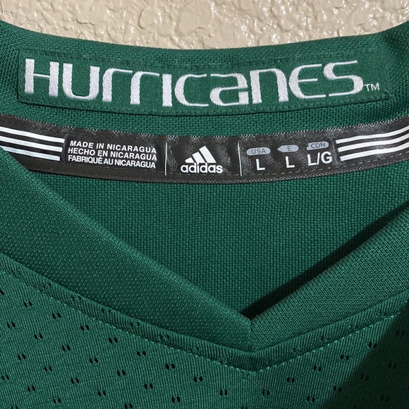 Miami Hurricanes Jersey 🙌🏼 - Picture 4 of 8